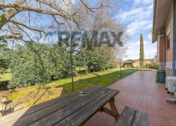 Terrazza - Casa semi indipendente Via della Marcigliana
 
747, Roma - foto 6