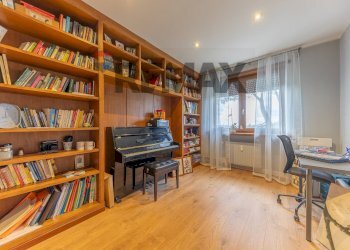 Ufficio - Casa semi indipendente Via della Marcigliana
 
747, Roma - foto 15