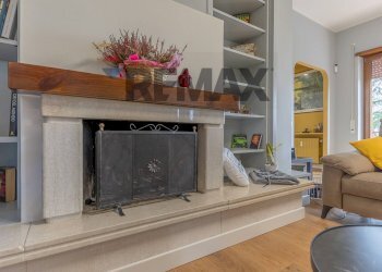 Soggiorno - Casa semi indipendente Via della Marcigliana
 
747, Roma - foto 19