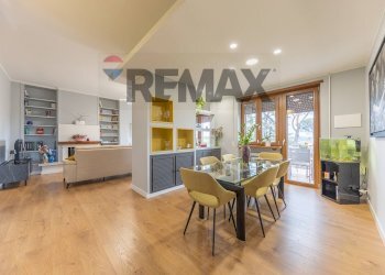 Sala da pranzo - Casa semi indipendente Via della Marcigliana
 
747, Roma - foto 20