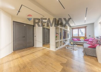 Soggiorno - Casa semi indipendente Via della Marcigliana
 
747, Roma - foto 3