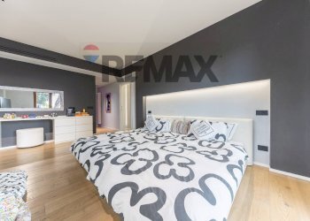 Camera / camera da letto - Casa semi indipendente Via della Marcigliana
 
747, Roma - foto 15