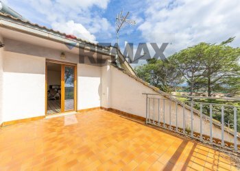 Terrazza - Casa semi indipendente Via della Marcigliana
 
747, Roma - foto 36