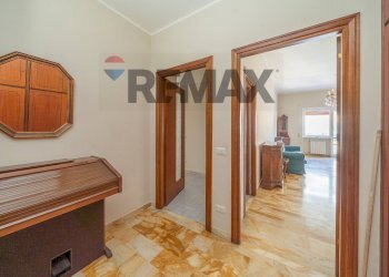 Hall / corridoio - Trilocale Via Franco Sacchetti
 
13, Roma - foto 4