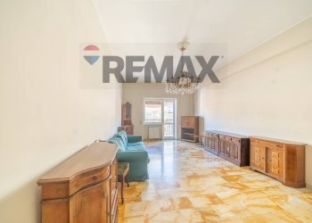 Soggiorno - Trilocale Via Franco Sacchetti
 
13, Roma - foto 7