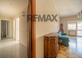 Hall / corridoio - Trilocale Via Franco Sacchetti
 
13, Roma - foto 22