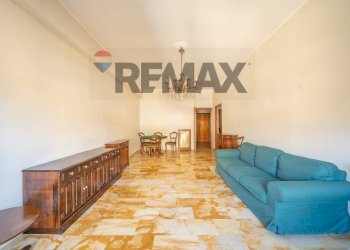 Soggiorno - Trilocale Via Franco Sacchetti
 
13, Roma - foto 26