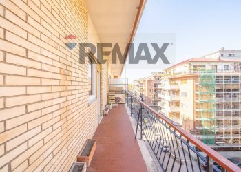 Balcone - Trilocale Via Franco Sacchetti
 
13, Roma - foto 32