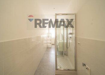 Bagno - Trilocale Via Franco Sacchetti
 
13, Roma - foto 41