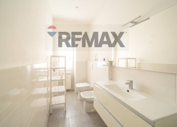 Bagno - Trilocale Via Franco Sacchetti
 
13, Roma - foto 42