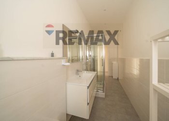 Bagno - Trilocale Via Franco Sacchetti
 
13, Roma - foto 43