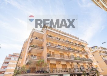 Edificio all\'aperto - Trilocale Via Franco Sacchetti
 
13, Roma - foto 52