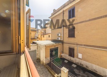 Edificio all\'aperto - Bilocale Via Comunanza
 
32, Roma - foto 23