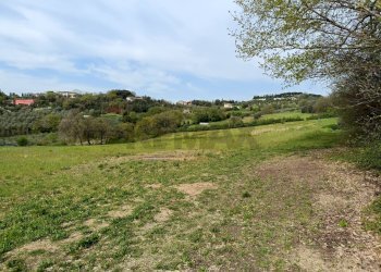 Giardino - Terreno agricolo Via Dei Narcisi
 
Snc, Perugia - foto 4