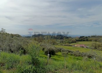 Vista delle montagne - Terreno agricolo Via Dei Narcisi
 
Snc, Perugia - foto 8