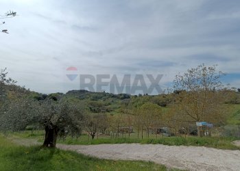 Vista delle montagne - Terreno agricolo Via Dei Narcisi
 
Snc, Perugia - foto 17