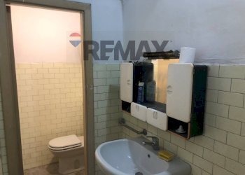 Bagno - Locale Commerciale Via Firenze
 
117, Perugia - foto 20