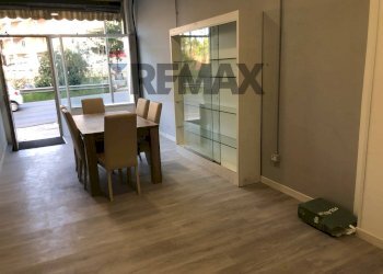 Sala da pranzo - Locale Commerciale Via Firenze
 
117, Perugia - foto 20