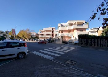 Edificio all\'aperto - Trilocale Nettuno - foto 1