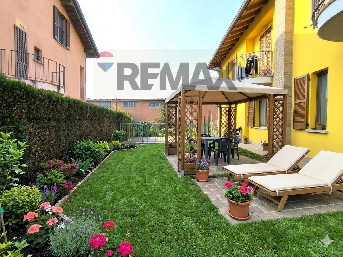 Giardino - Bilocale via dei cacciatori
 
2, Castello di Brianza - foto 1