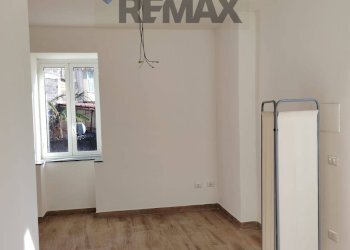 Stanza vuota - One-room apartment VIA SUSANNA
 
3, Catania - photo 3