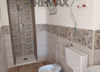 Bagno - One-room apartment VIA SUSANNA
 
3, Catania - photo 8