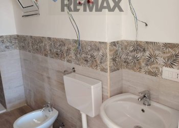 Bagno - One-room apartment VIA SUSANNA
 
3, Catania - photo 9