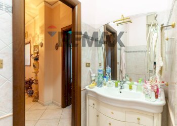 Bagno - Appartamento via Leonardo Vigo
 
43, Catania - foto 21