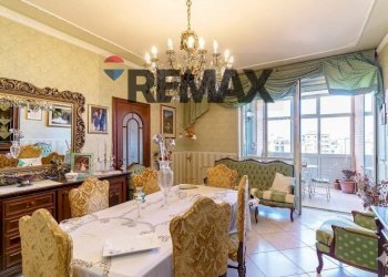 Sala da pranzo - Appartamento via Leonardo Vigo
 
43, Catania - foto 1