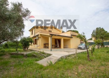 Casa all\'aperto - Casa semi indipendente via traversa la masseria Italia
 
9, Siracusa - foto 1