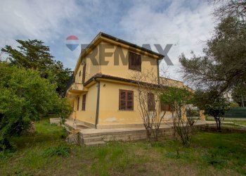 Casa all\'aperto - Casa semi indipendente via traversa la masseria Italia
 
9, Siracusa - foto 4