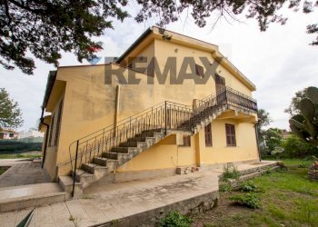 Casa all\'aperto - Casa semi indipendente via traversa la masseria Italia
 
9, Siracusa - foto 8