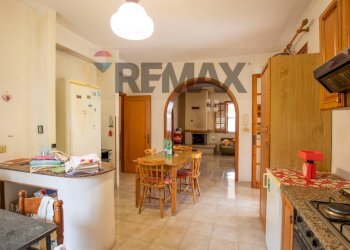 Cucina - Casa semi indipendente via traversa la masseria Italia
 
9, Siracusa - foto 16