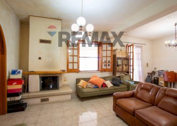 Soggiorno - Casa semi indipendente via traversa la masseria Italia
 
9, Siracusa - foto 30