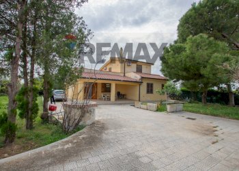 Casa all\'aperto - Casa semi indipendente via traversa la masseria Italia
 
9, Siracusa - foto 35