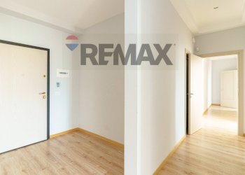 Hall / corridoio - Quadrilocale Via Giacomo Matteotti
 
20, Biancavilla - foto 5