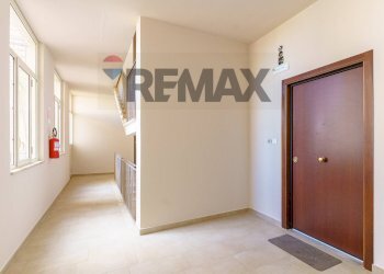 Hall / corridoio - Quadrilocale Via Giacomo Matteotti
 
20, Biancavilla - foto 27