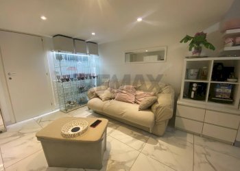 Soggiorno - Casa indipendente VIA VITTORIO EMANUELE TERZO
 
17, Giardini-Naxos - foto 1