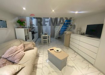 Sala da pranzo - Casa indipendente via vittorio emanuele
 
17, Giardini-Naxos - foto 1