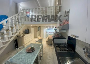 Cucina - Casa indipendente via vittorio emanuele
 
17, Giardini-Naxos - foto 6