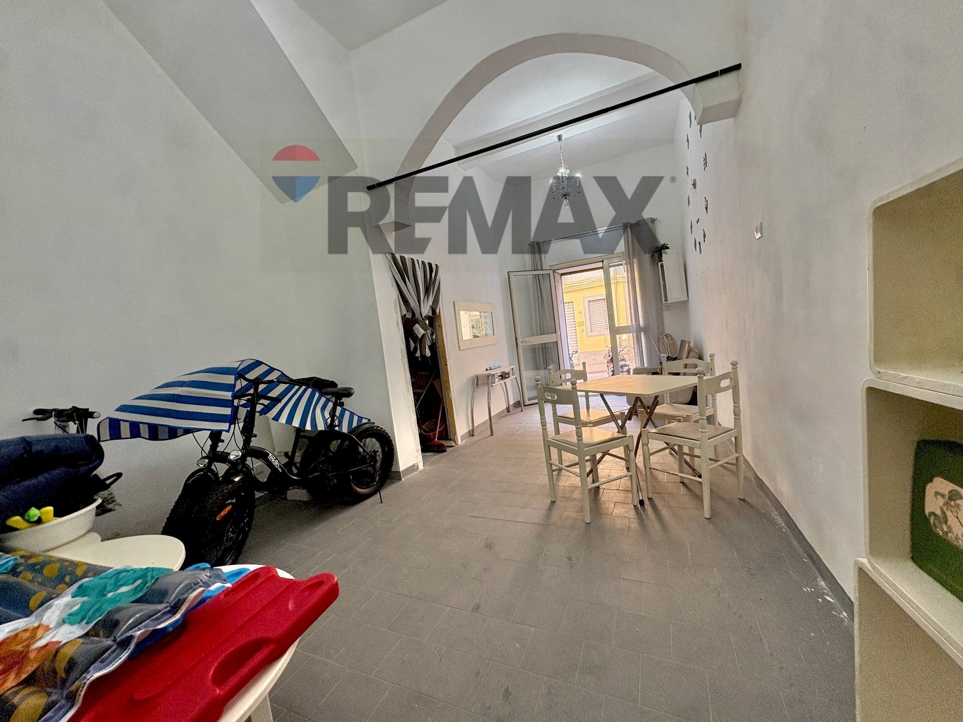 Sala da pranzo - Locale Commerciale Giardini-Naxos - foto 3