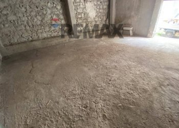 Dettagli - Magazzino VIA SOLFERINO
 
79, Catania - foto 4