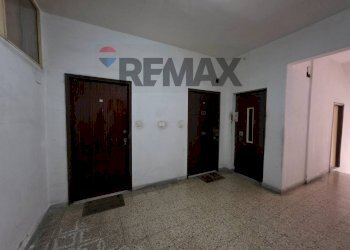 Ricezione / Lobby - Bilocale Via Largo Basilicata
 
31, Catania - foto 4