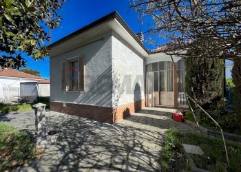 Casa all\'aperto - Villa Via Campo Sportivo
 
20, San Germano Vercellese - foto 7