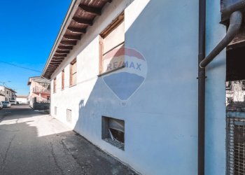 Terrazza - Semi-detached house via tavallini, Confienza - photo 4
