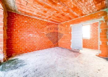 Stanza vuota - Semi-detached house via tavallini, Confienza - photo 13