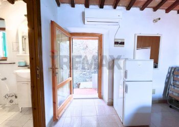 Hall / corridoio - Monolocale Porto Azzurro - foto 11