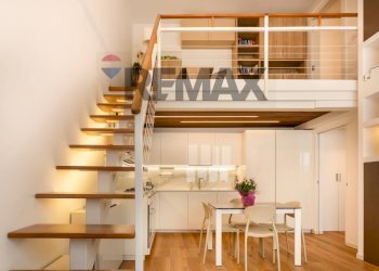 Scale - Three-room apartment Via Pier Francesco Mola
 
5, Milano - photo 21