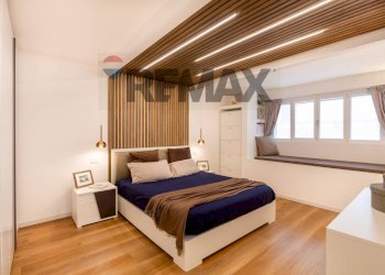 Camera / camera da letto - Three-room apartment Via Pier Francesco Mola
 
5, Milano - photo 24