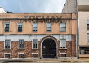 Edificio all\'aperto - Three-room apartment Via Pier Francesco Mola
 
5, Milano - photo 38